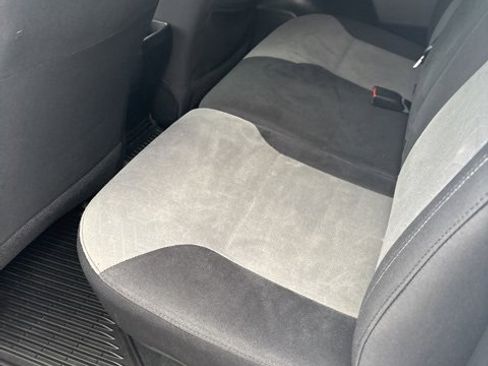 Used 2020 Toyota Tacoma TRD Off-Road image 10