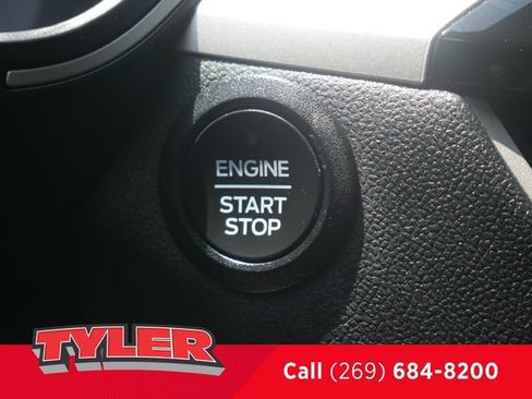 Used 2022 Ford Escape SEL w/ Technology Package AWD/4WD image 31