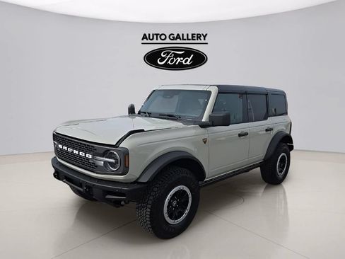 New 2026 Ford Bronco Badlands AWD/4WD image 2