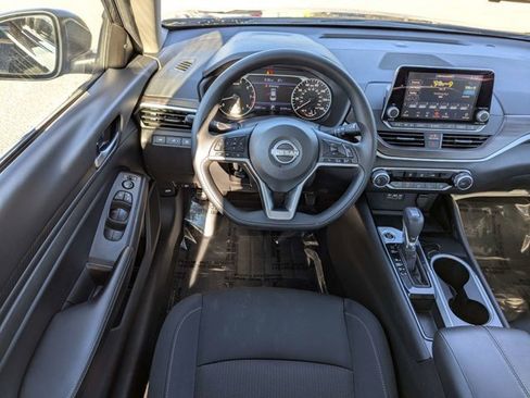 Certified 2024 Nissan Altima 2.5 SV image 17