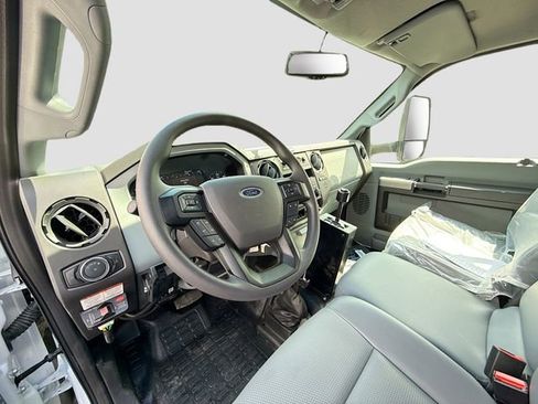 New 2027 Ford F750 2WD Regular Cab Super Duty image 9