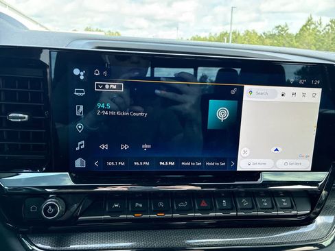 Used 2023 Chevrolet Silverado 1500 ZR2 w/ Technology Package image 13