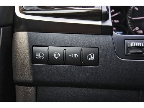 Used 2020 Lexus LX 570 4WD w/ Luxury Package image 18