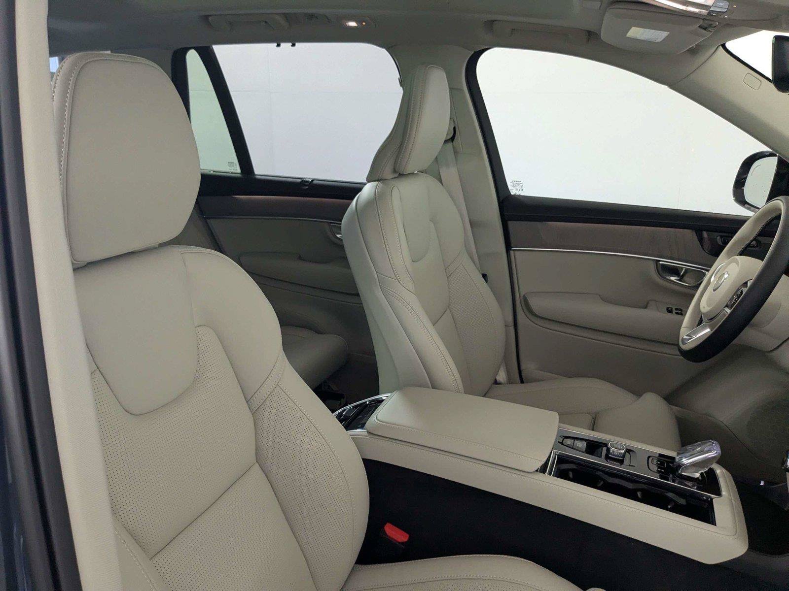 Used 2026 Volvo XC90 B6 Ultra w/ Protection Package Premier AWD/4WD image 33