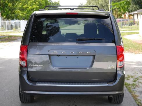 Used 2017 Dodge Grand Caravan GT FWD image 8