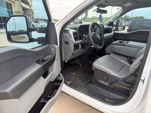 Used 2023 Ford F250 XL image 14