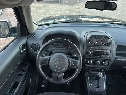 Used 2016 Jeep Patriot Latitude image 26