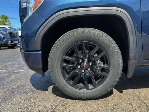 Used 2021 GMC Sierra 1500 Elevation w/ X31 Off-Road Package AWD/4WD image 13