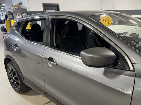 Used 2022 Nissan Rogue Sport S image 8