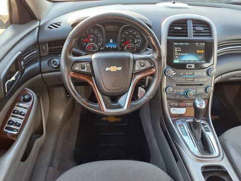 Used 2013 Chevrolet Malibu LT FWD image 3