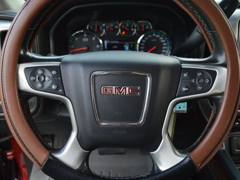 Used 2018 GMC Sierra 1500 SLT AWD/4WD image 14