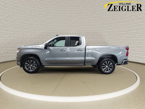 Used 2023 Chevrolet Silverado 1500 LT AWD/4WD image 8