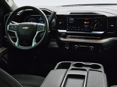 Used 2024 Chevrolet Silverado 1500 LT AWD/4WD image 14