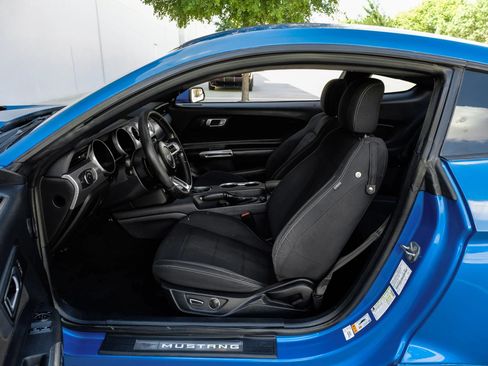 Used 2019 Ford Mustang GT RWD image 19