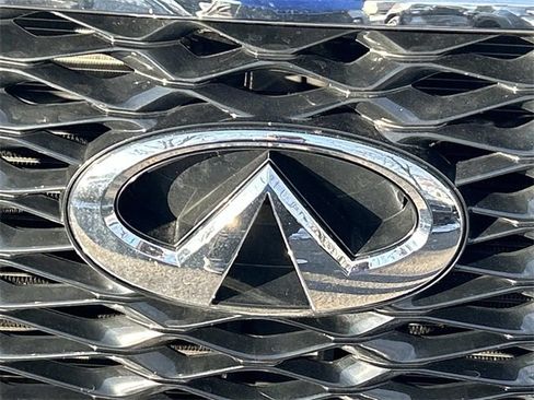 Used 2025 INFINITI QX60 Pure image 11