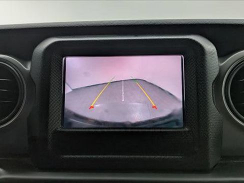 Used 2023 Jeep Wrangler Unlimited Sport image 33