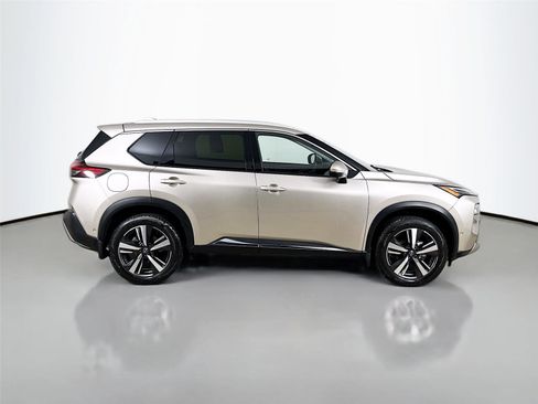 Used 2023 Nissan Rogue Platinum w/ Platinum Premium Package image 9