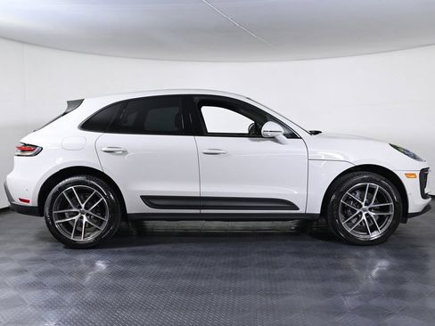 Certified 2026 Porsche Macan AWD/4WD image 8
