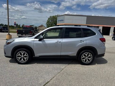 Used 2020 Subaru Forester Premium w/ Popular Package #1 AWD/4WD image 6