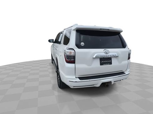Used 2018 Toyota 4Runner Limited AWD/4WD image 7