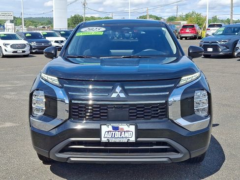 Used 2025 Mitsubishi Outlander ES AWD/4WD image 2