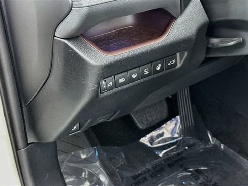 Used 2021 Toyota RAV4 Limited AWD/4WD image 10