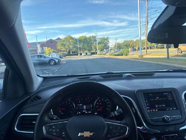 Used 2024 Chevrolet Equinox LT AWD/4WD image 16