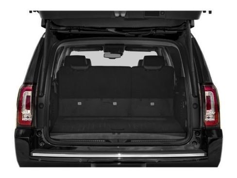 Used 2019 GMC Yukon XL Denali w/ Open Road Package AWD/4WD image 11