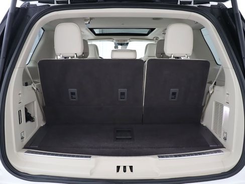 Used 2019 Lincoln Navigator Reserve AWD/4WD image 41