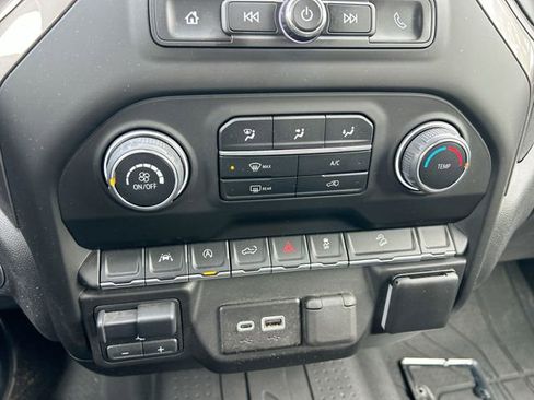 Used 2024 Chevrolet Silverado 1500 Custom Trail Boss image 23