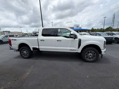 New 2026 Ford F250 Platinum w/ Platinum Plus Package AWD/4WD image 16