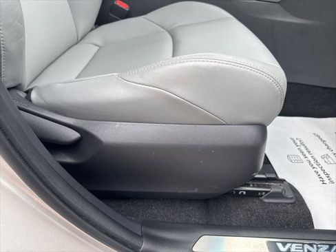 Certified 2023 Toyota Venza XLE AWD/4WD image 25