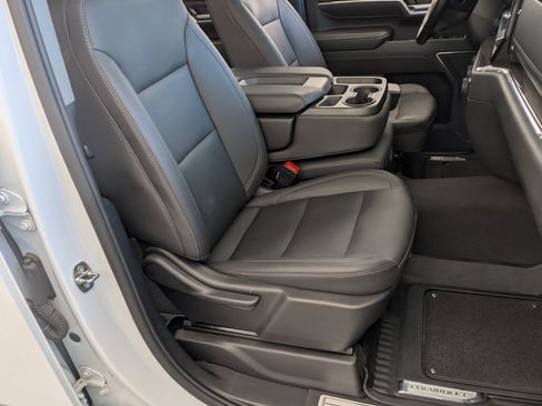 Used 2024 Chevrolet Silverado 2500 LT w/ Z71 Sport Edition image 21