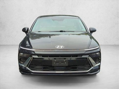 Used 2024 Hyundai Sonata SEL FWD image 2