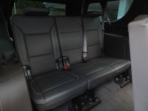 Used 2022 GMC Yukon XL Denali w/ Denali Ultimate Package RWD image 17