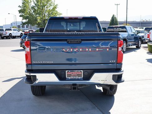 Used 2020 Chevrolet Silverado 3500 LTZ w/ LTZ Convenience Package image 5