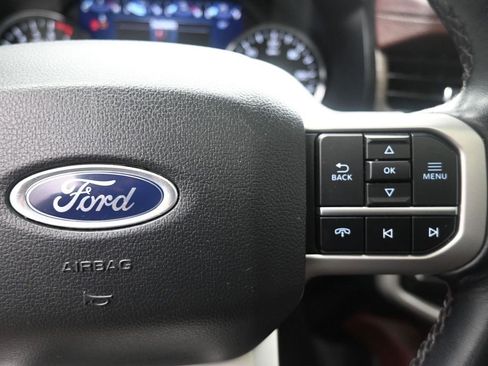 Used 2024 Ford Expedition Limited image 14