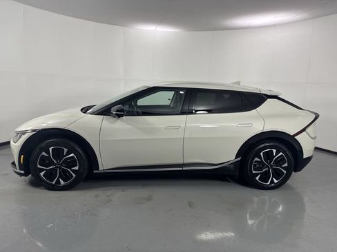 Used 2023 Kia EV6 Wind w/ Wind Technology Package AWD/4WD image 29