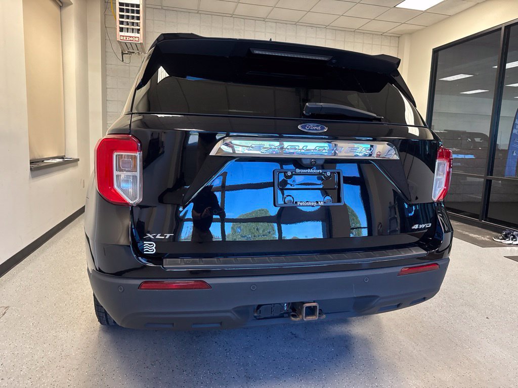 Used 2023 Ford Explorer XLT w/ Class IV Trailer Tow Package AWD/4WD image 39