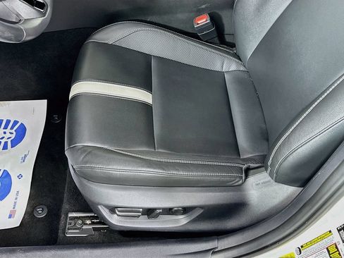 Used 2025 Toyota Camry SE FWD image 28
