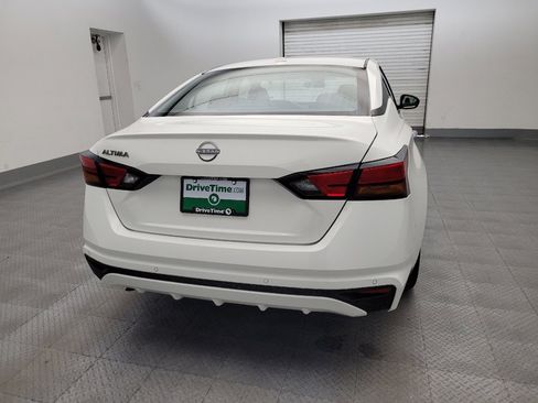Used 2025 Nissan Altima 2.5 SV FWD image 7