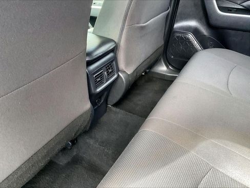 Certified 2025 Toyota RAV4 LE AWD/4WD image 27