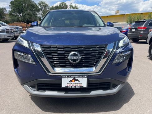 Used 2023 Nissan Rogue SV AWD/4WD image 2