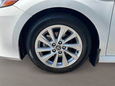 Used 2023 Toyota Camry LE FWD image 10