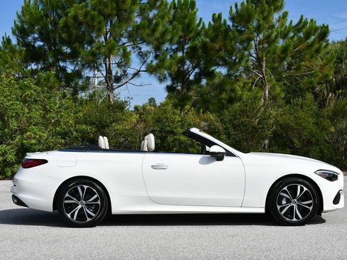 Used 2024 Mercedes-Benz CLE 300 4MATIC Cabriolet image 44