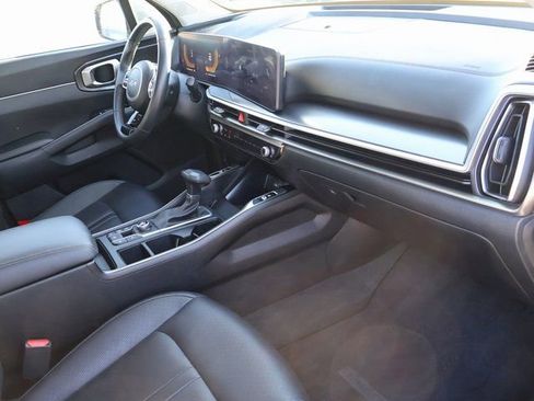 Used 2024 Kia Sorento S w/ Panoramic Sunroof Package image 10