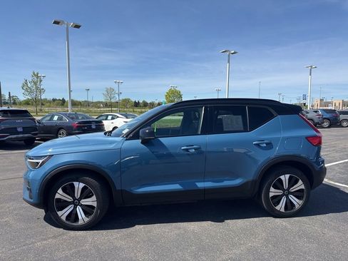 Used 2023 Volvo XC40 Recharge Plus AWD/4WD image 3