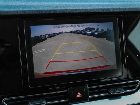 Used 2020 Kia Niro EX FWD image 24
