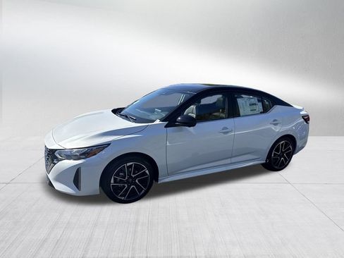 New 2025 Nissan Sentra SR w/ SR Premium Package FWD image 7
