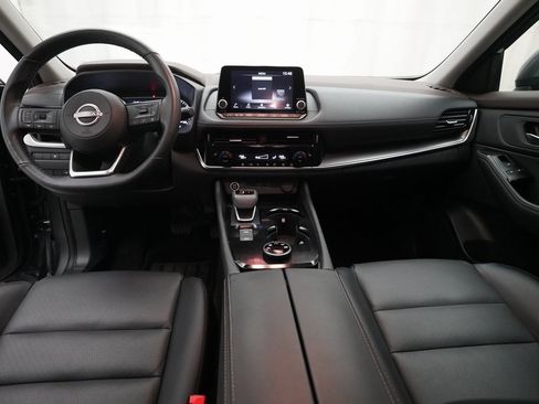 Certified 2023 Nissan Rogue SV w/ SV Premium Package image 5